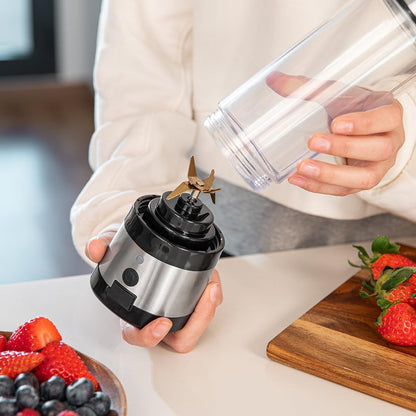 Cecotec Batidora De Vaso Portátil Individual Smoothies Wanderlustmix USB. 126W, Compacta, Vaso De 400Ml, 4 Cuchillas Con Recubrimiento De Titanio Negro, Autonomía De 15 Usos